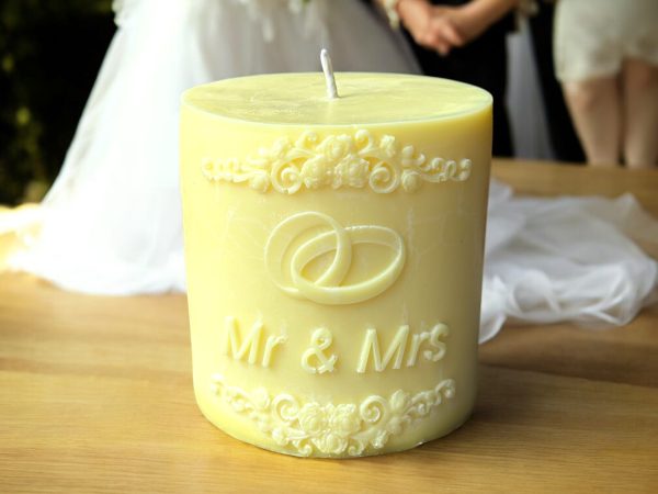 Mr&MrsPillarYellow